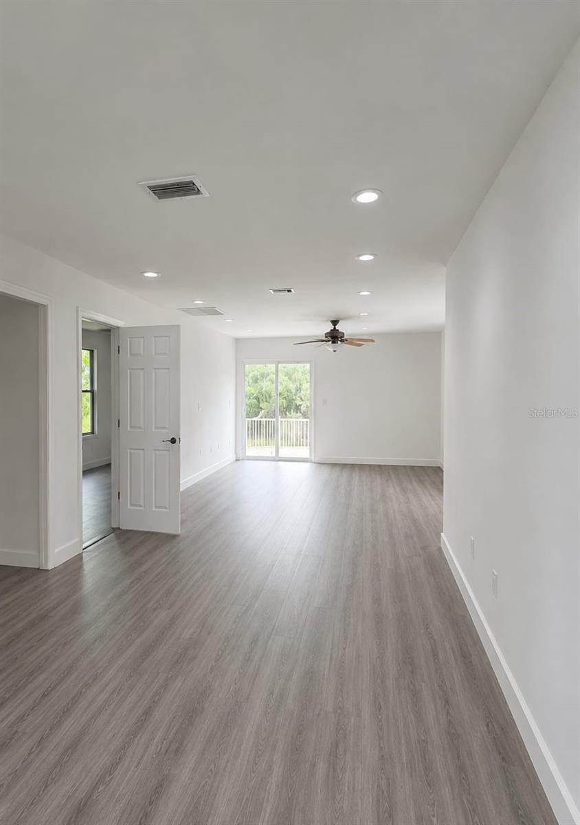 1080 LANDERS ST — photo 9