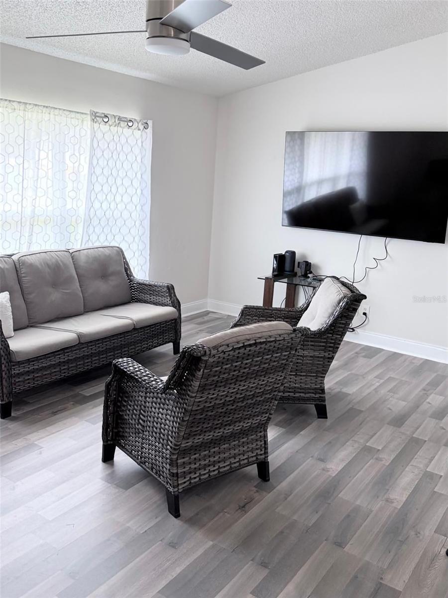 3237 LONDON AVE — photo 3
