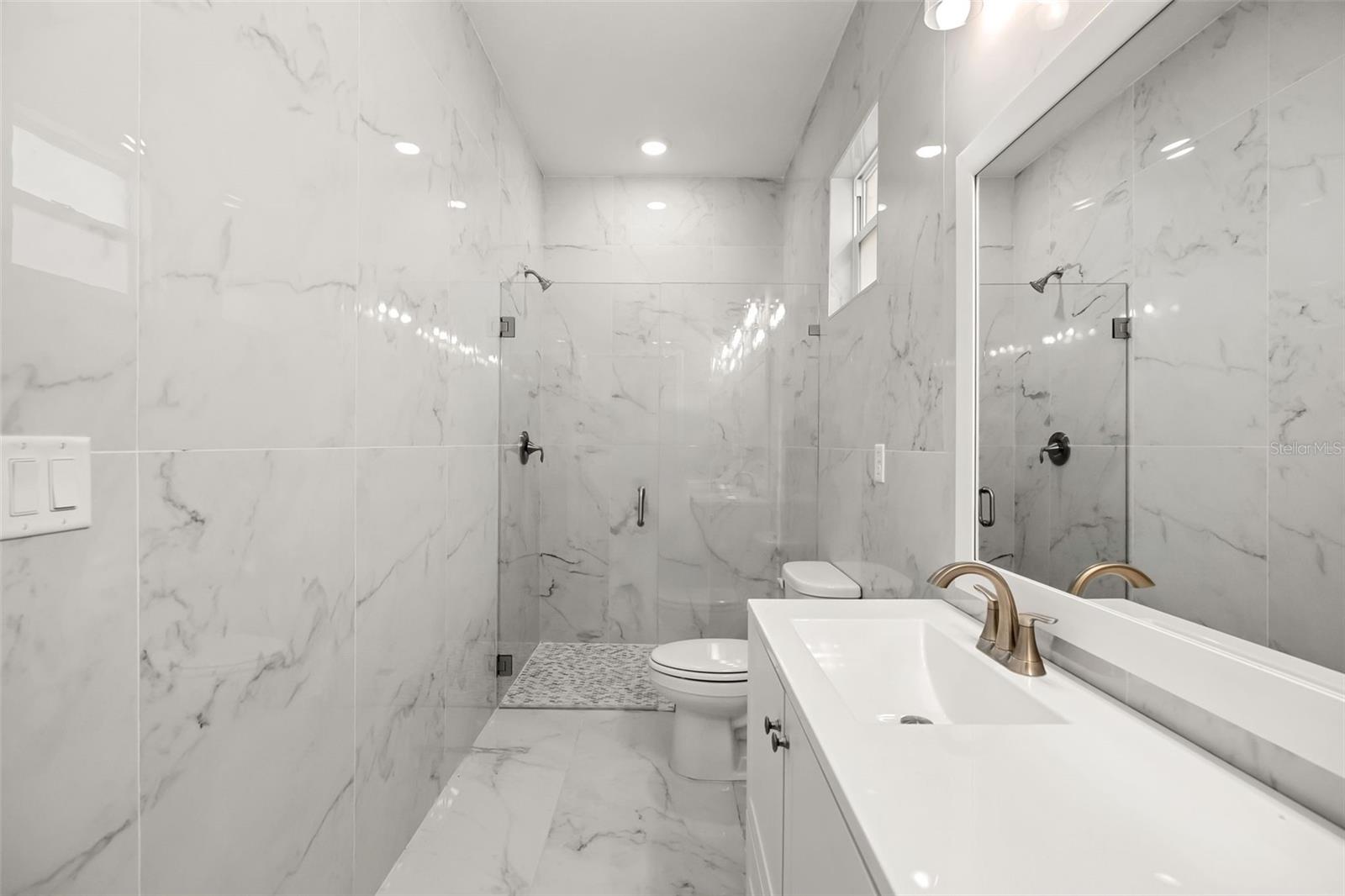 247 DEBARY DR — photo 4