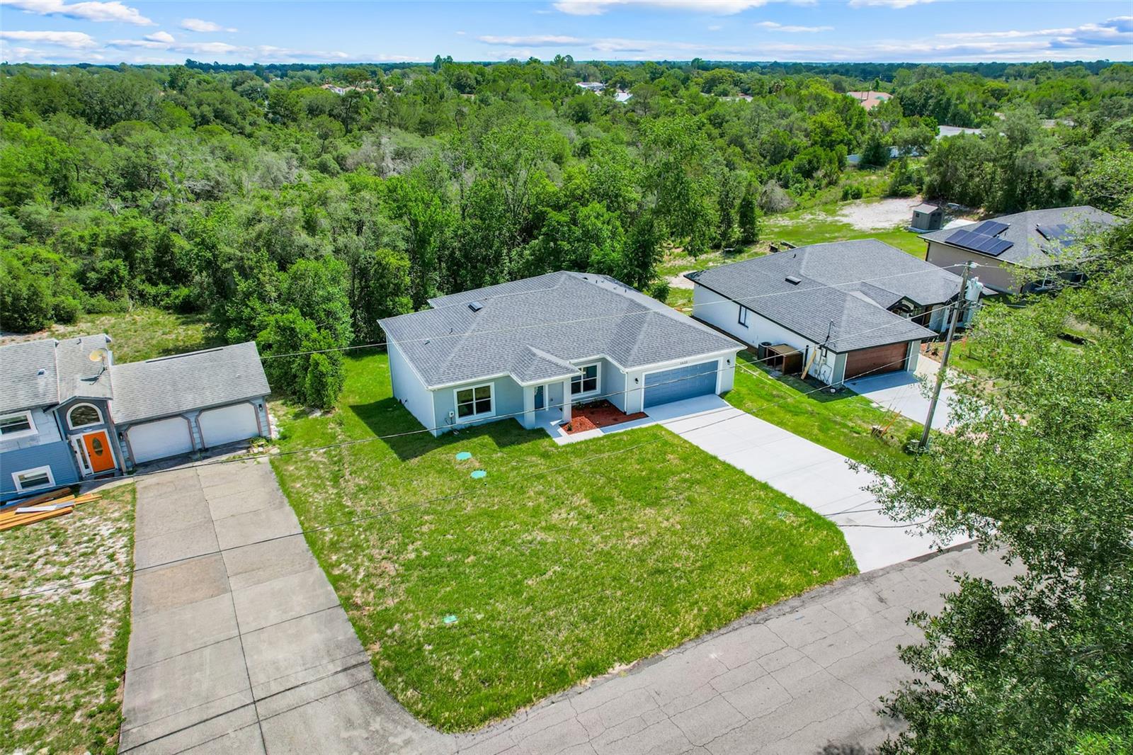 1622 N MERRICK DR — photo 4