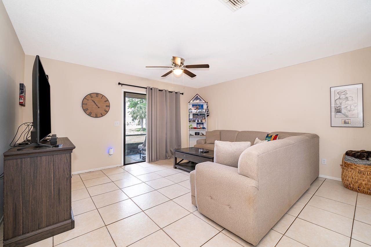 129 WHITE FAWN DR #1290 — photo 5