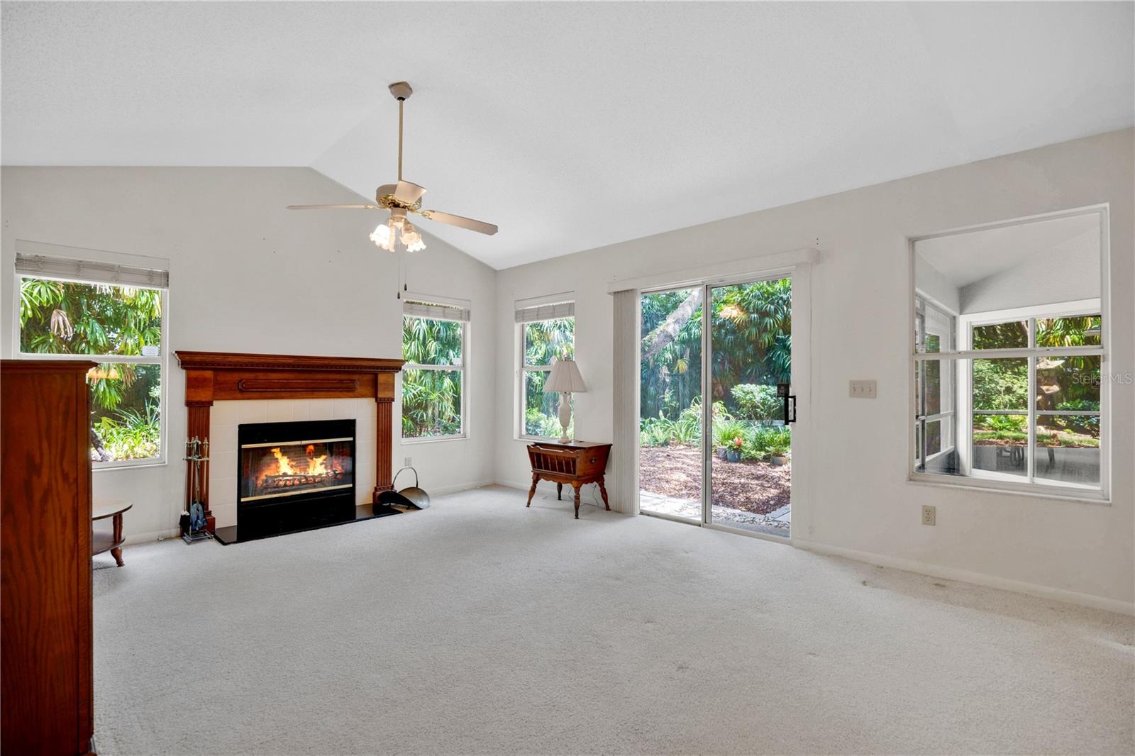 309 OAK LEAF CIR — photo 6
