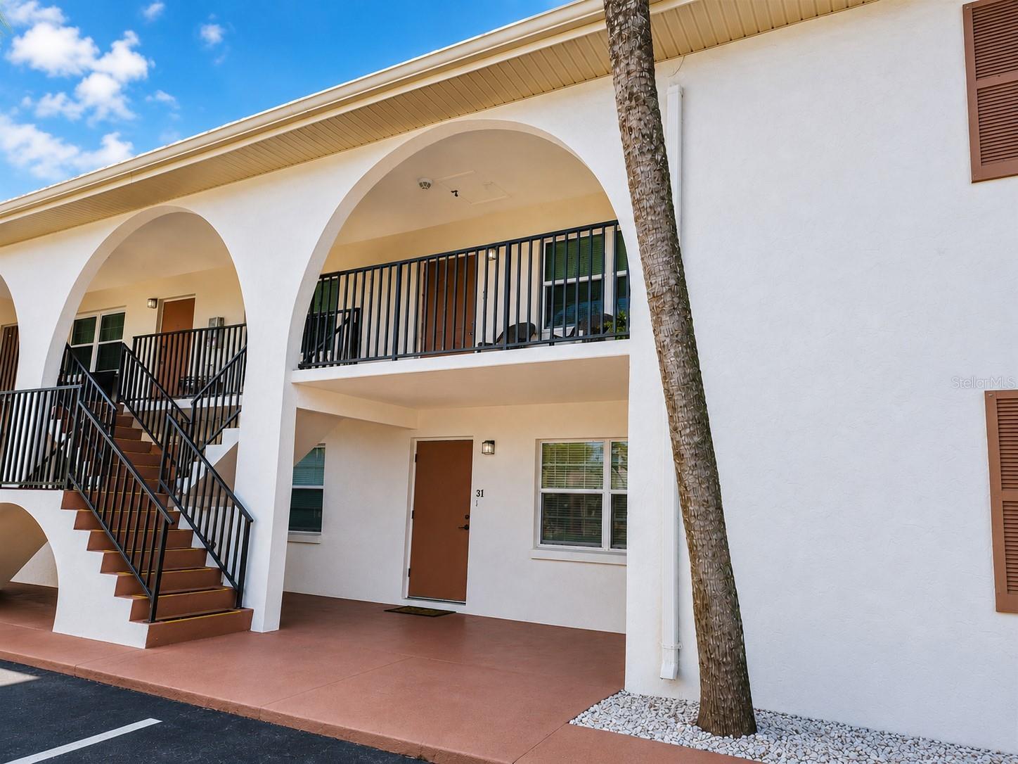 400 AUBURN DR #3