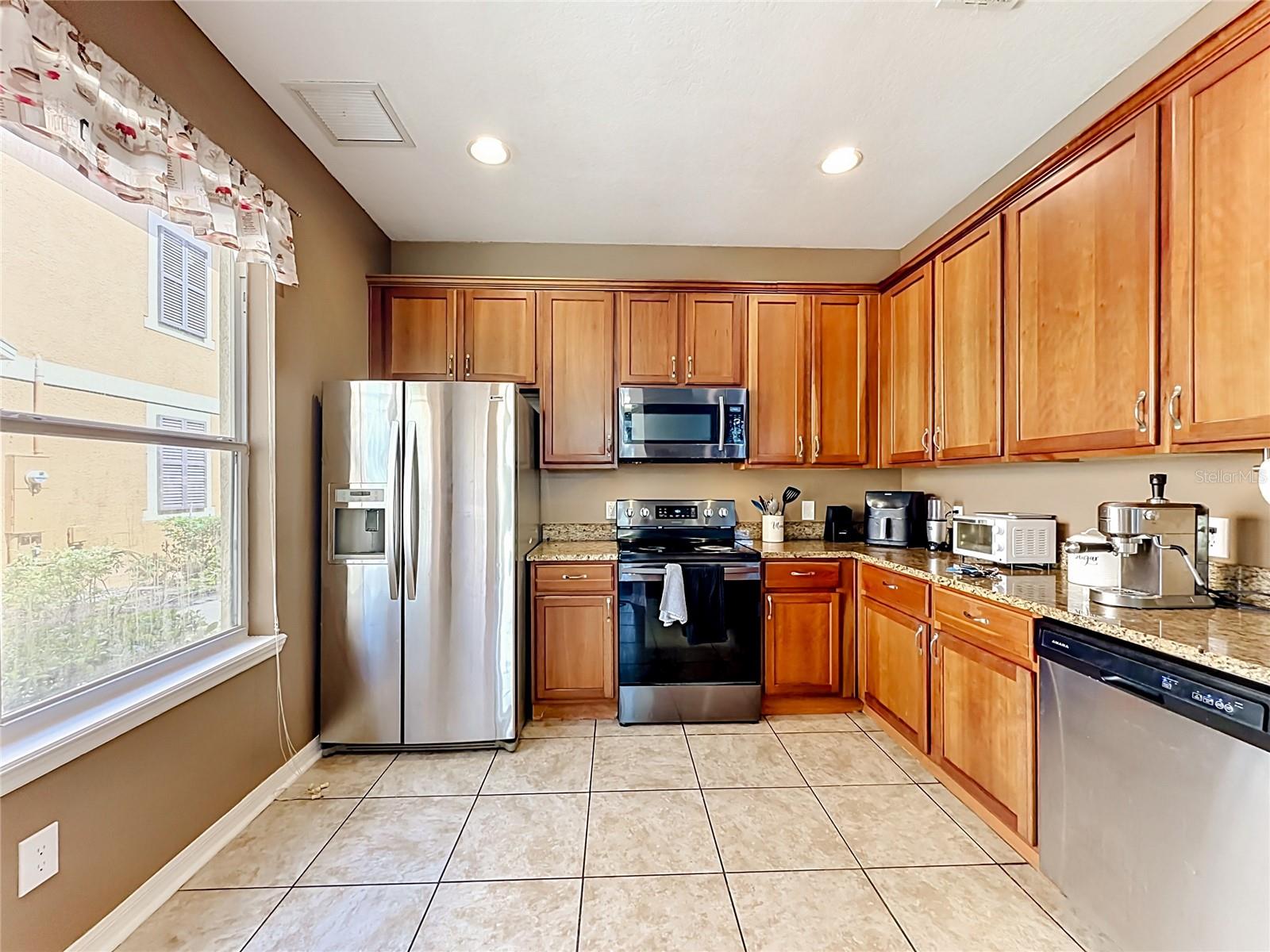 3531 PINE OAK TRL — photo 10