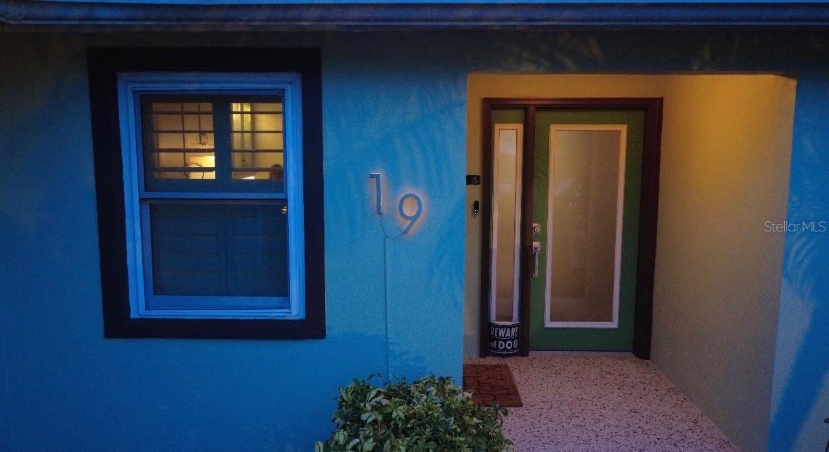 19 SANCHEZ AVE — photo 4