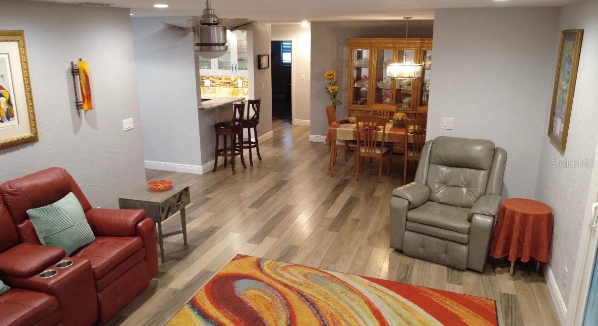 19 SANCHEZ AVE — photo 9
