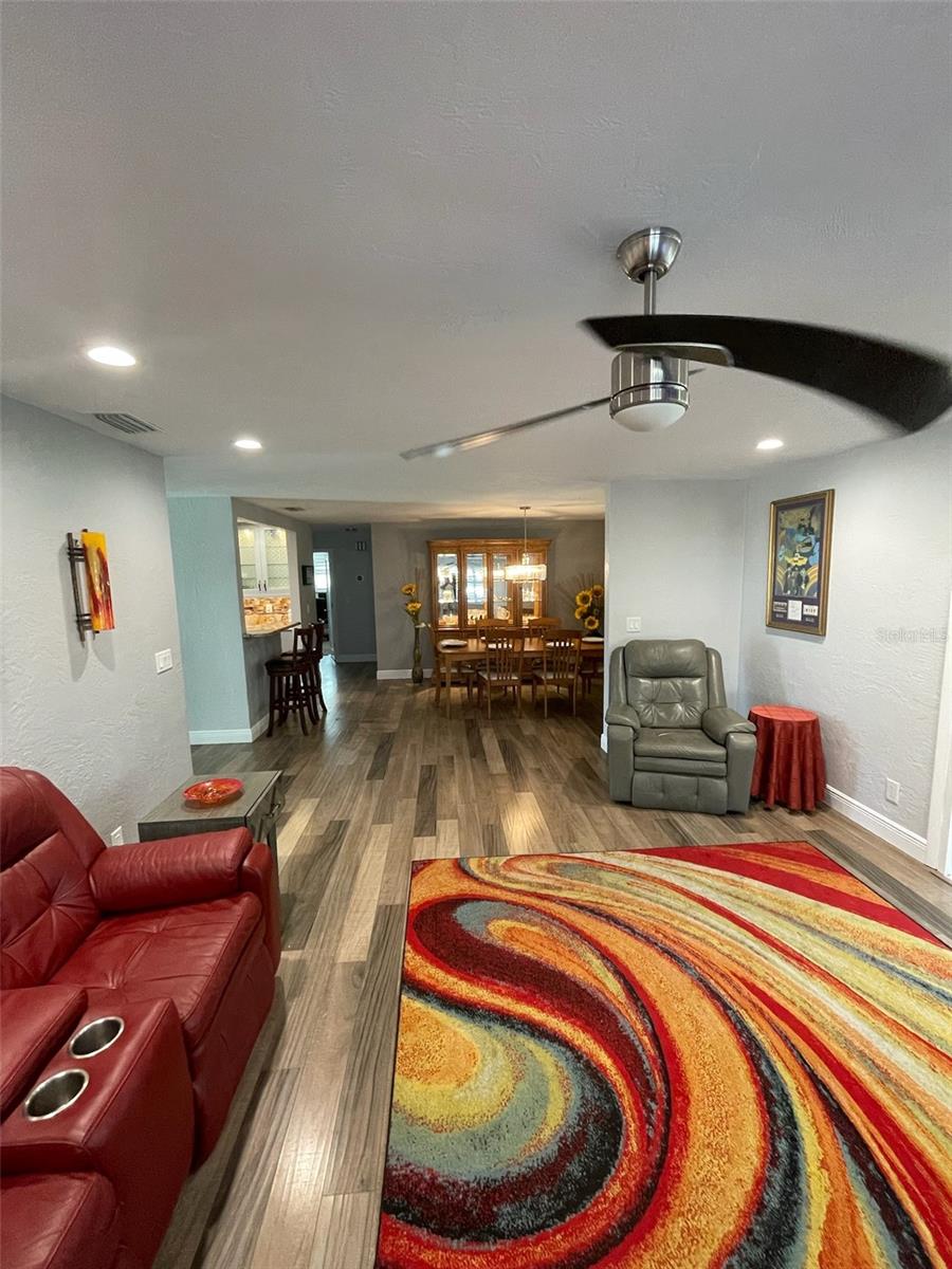 19 SANCHEZ AVE — photo 10