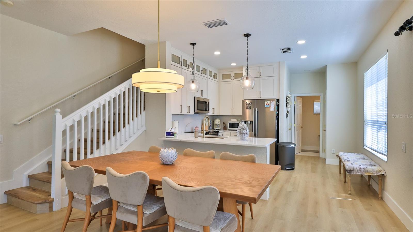 1102 BERKMAN CIR — photo 9