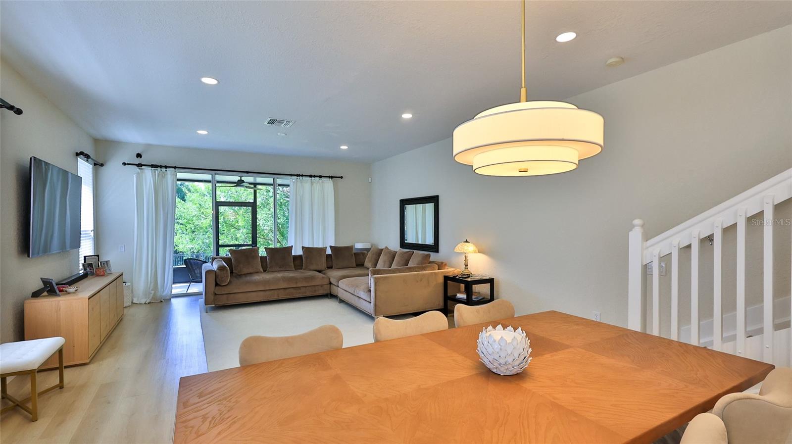 1102 BERKMAN CIR — photo 10