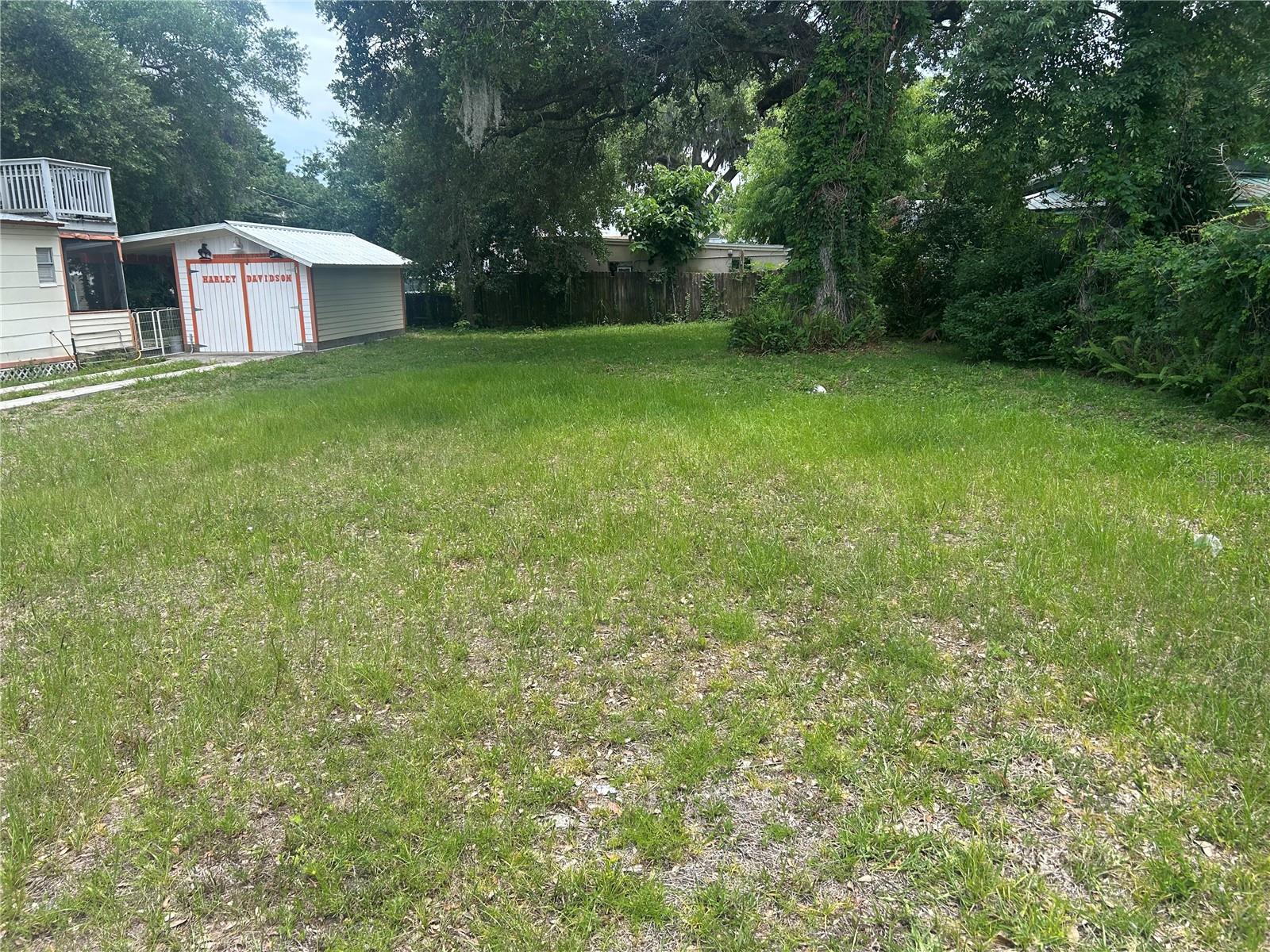 147 KINGSTON AVE — photo 10