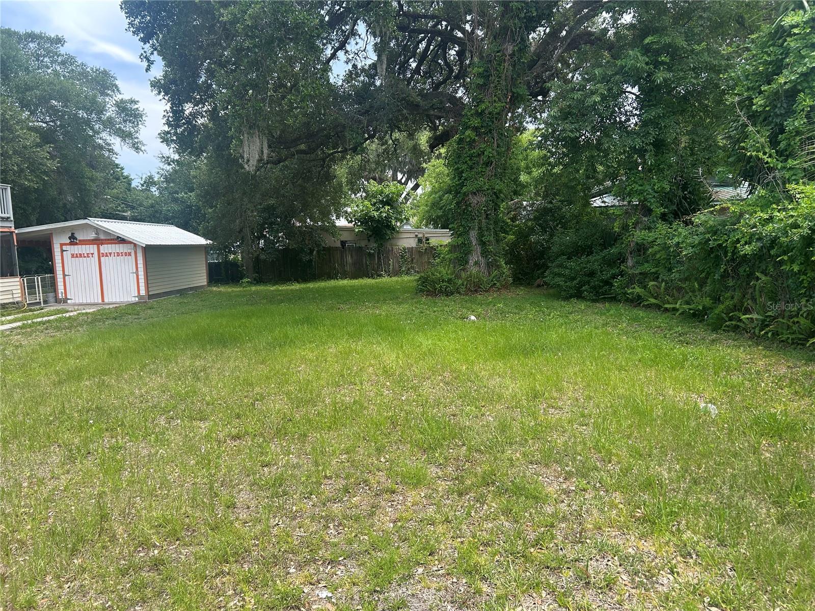 147 KINGSTON AVE