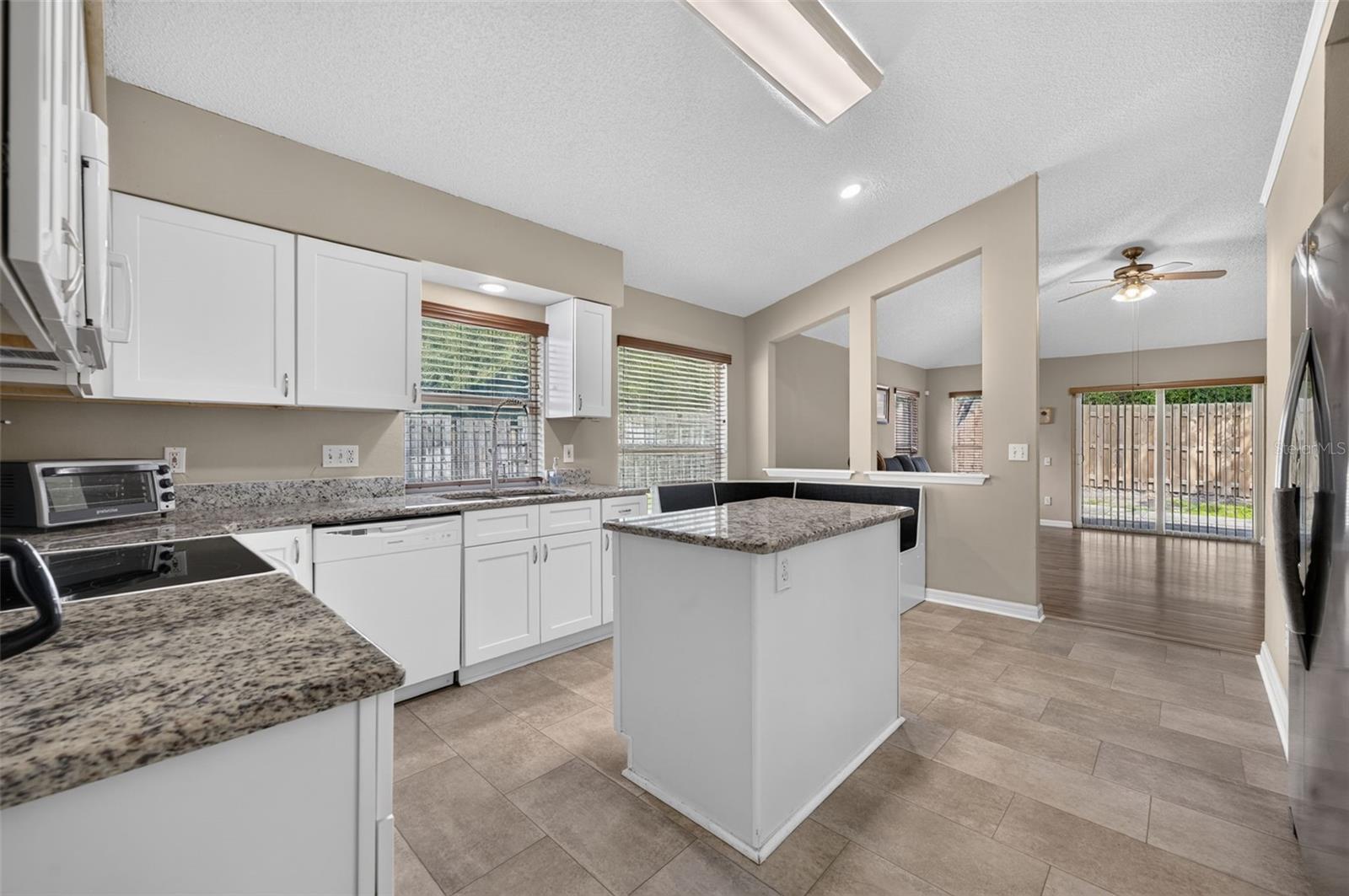 3597 MOSS POINTE PL — photo 9