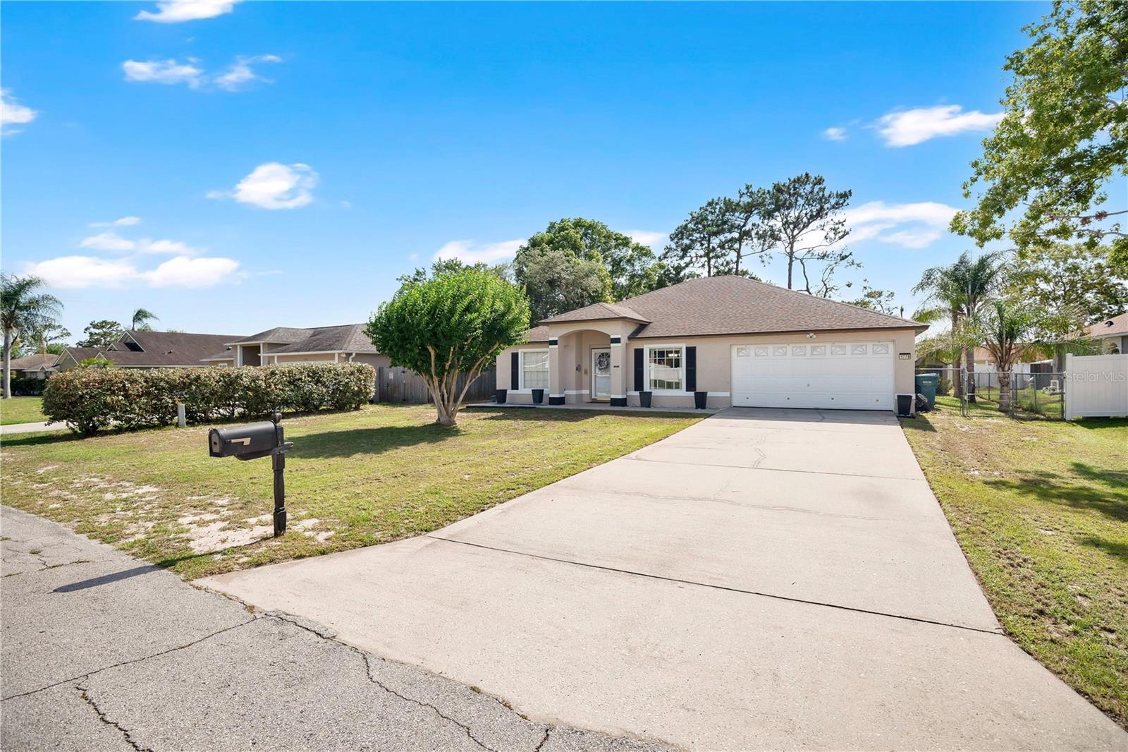 1779 MEREDITH AVE — photo 4