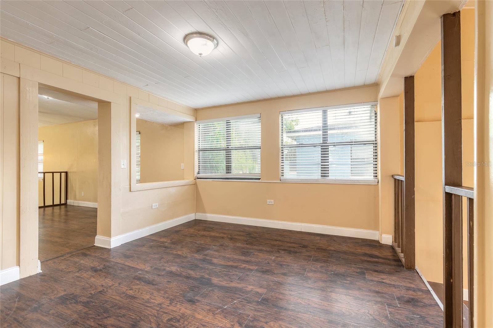 730 FLANDERS AVE — photo 6