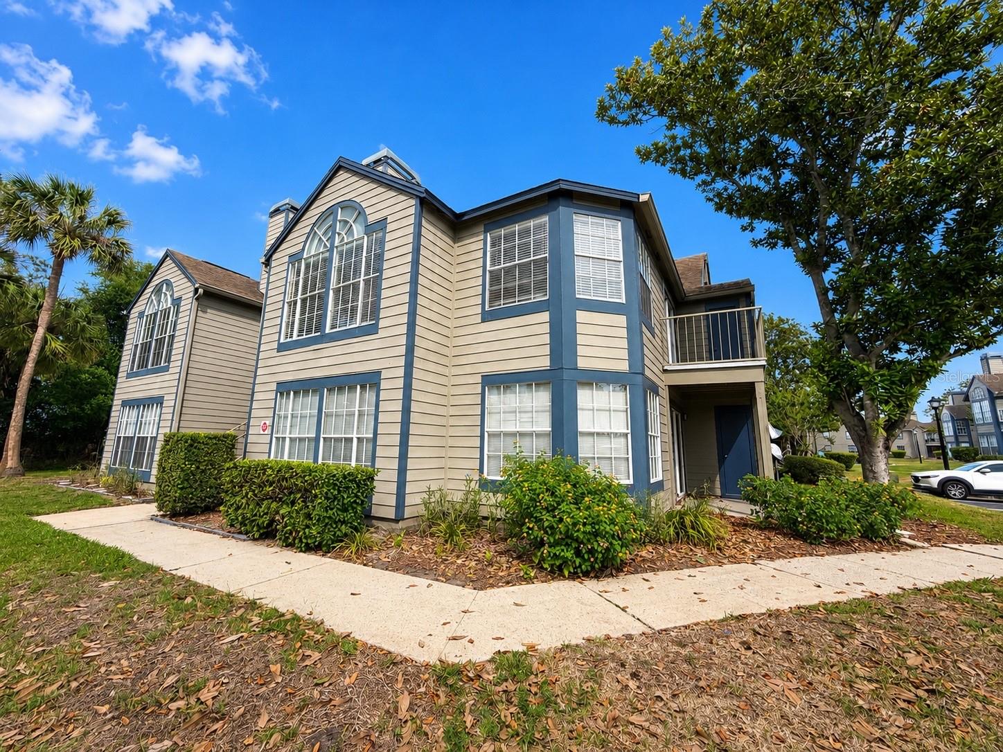 944 BAKEWELL CT #106