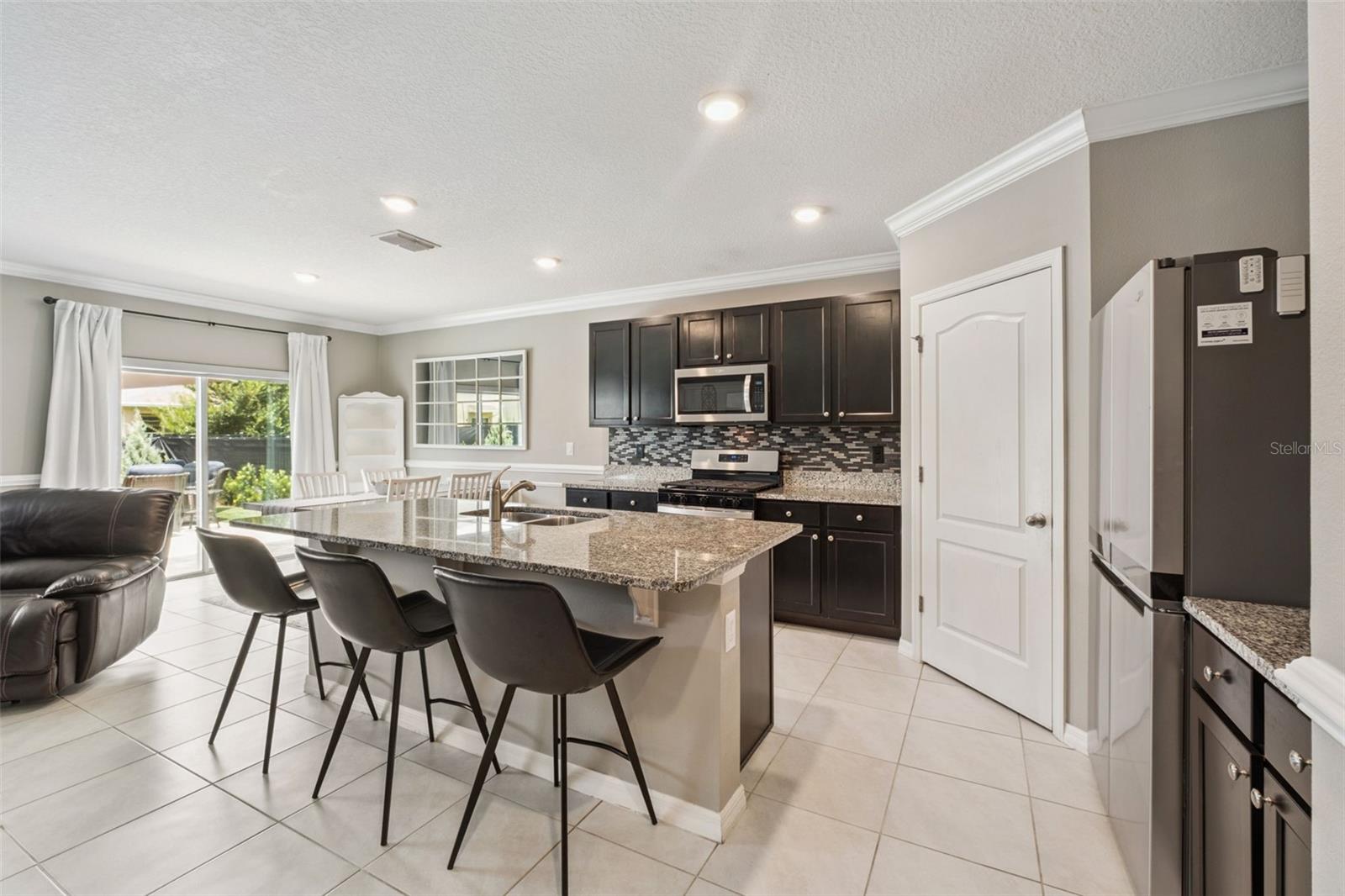 358 LAZIO CIR — photo 12