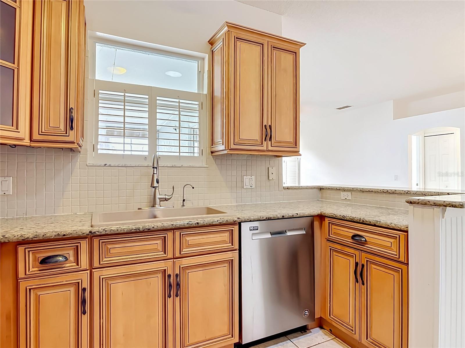 4624 S ATLANTIC AVE — photo 8