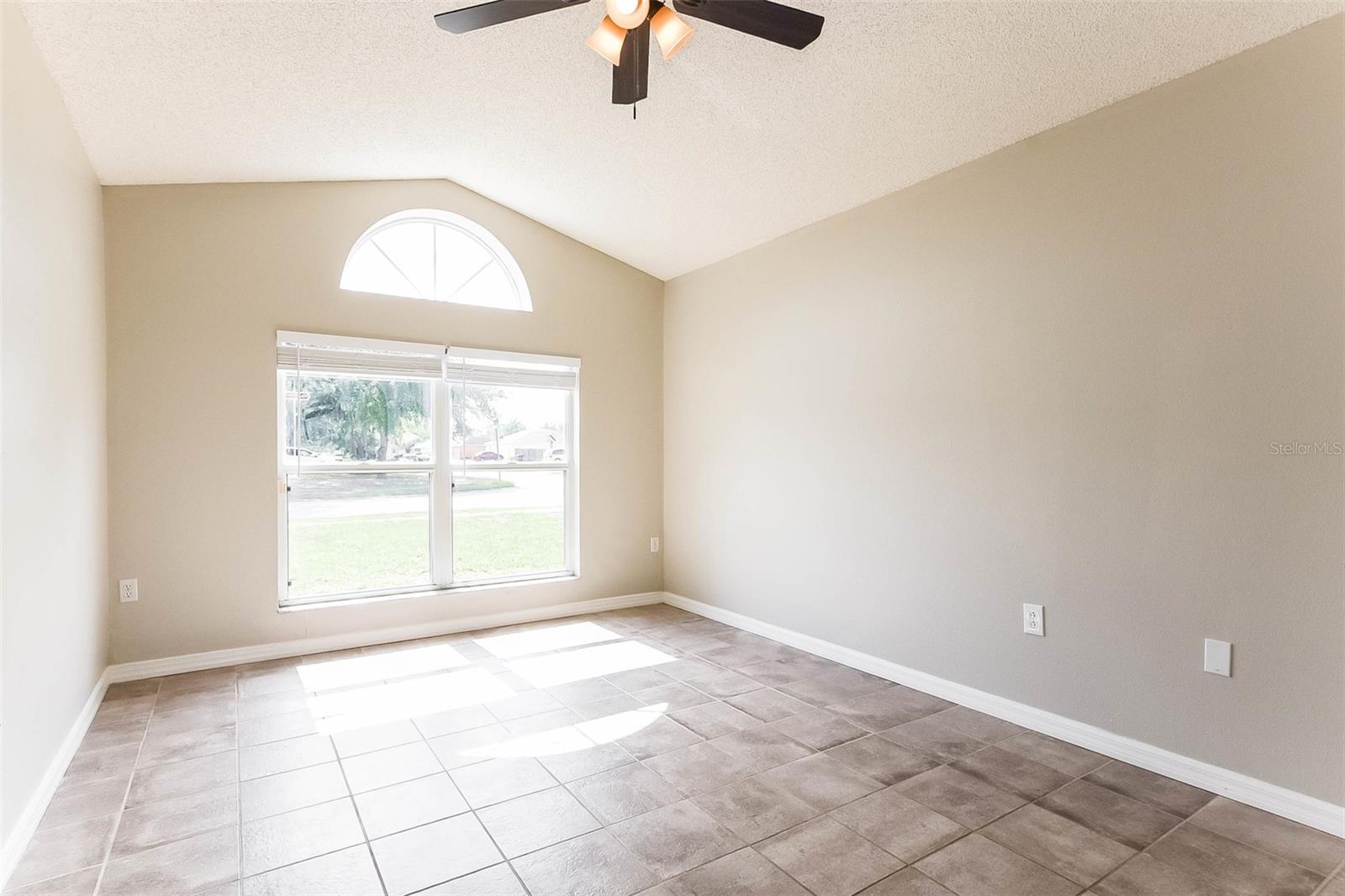 2807 ARBOUR TRAIL CT — photo 11