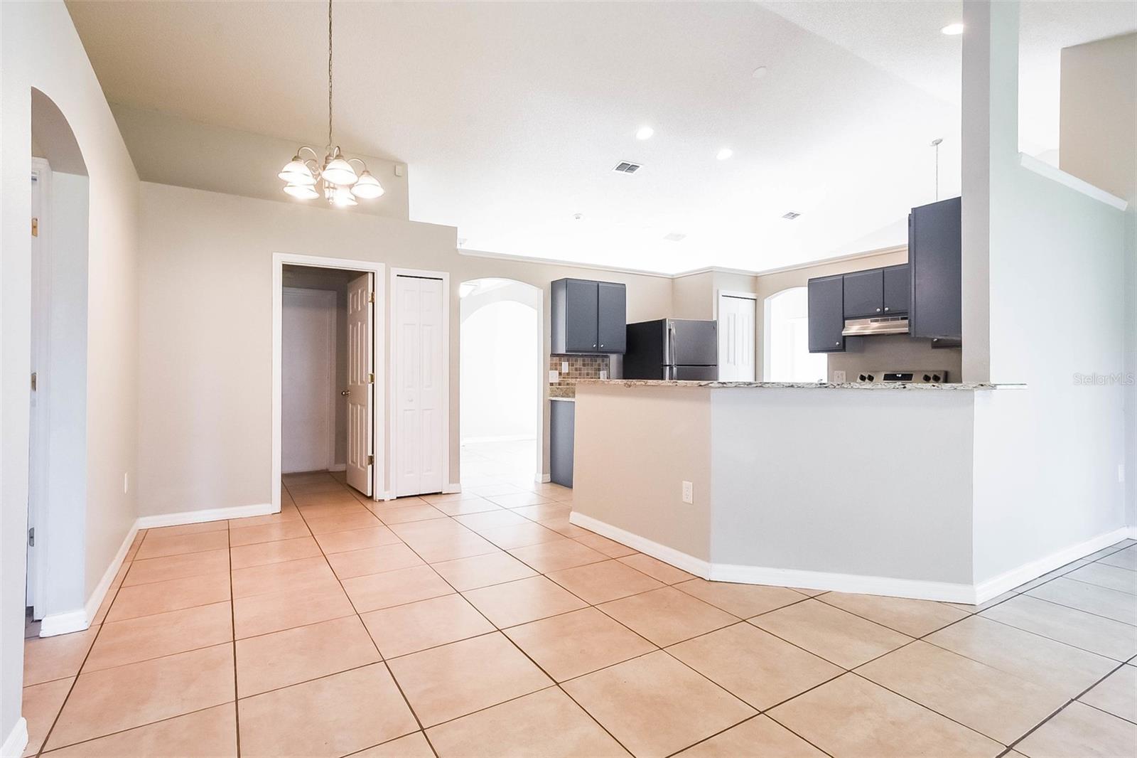 2807 ARBOUR TRAIL CT — photo 7