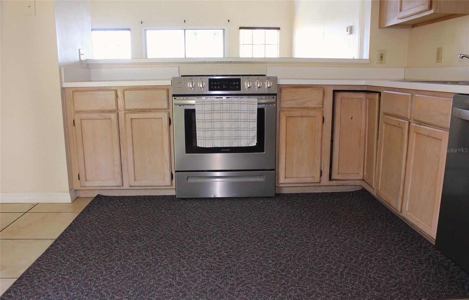 3036 DELLCREST PL — photo 7