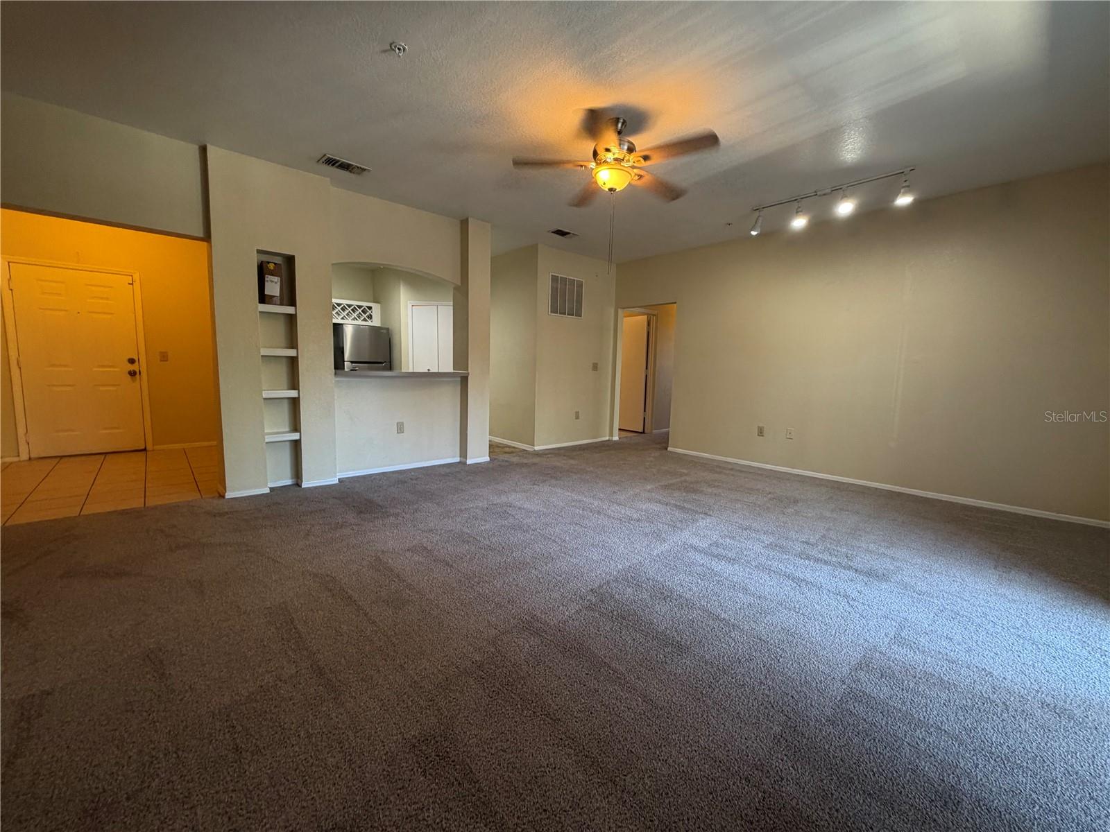 132 VISTA VERDI CIR #228 — photo 3