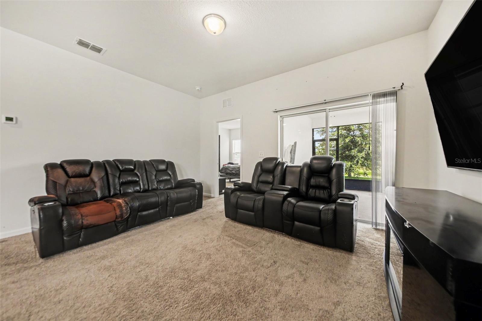 1006 COMMUTER DR — photo 6