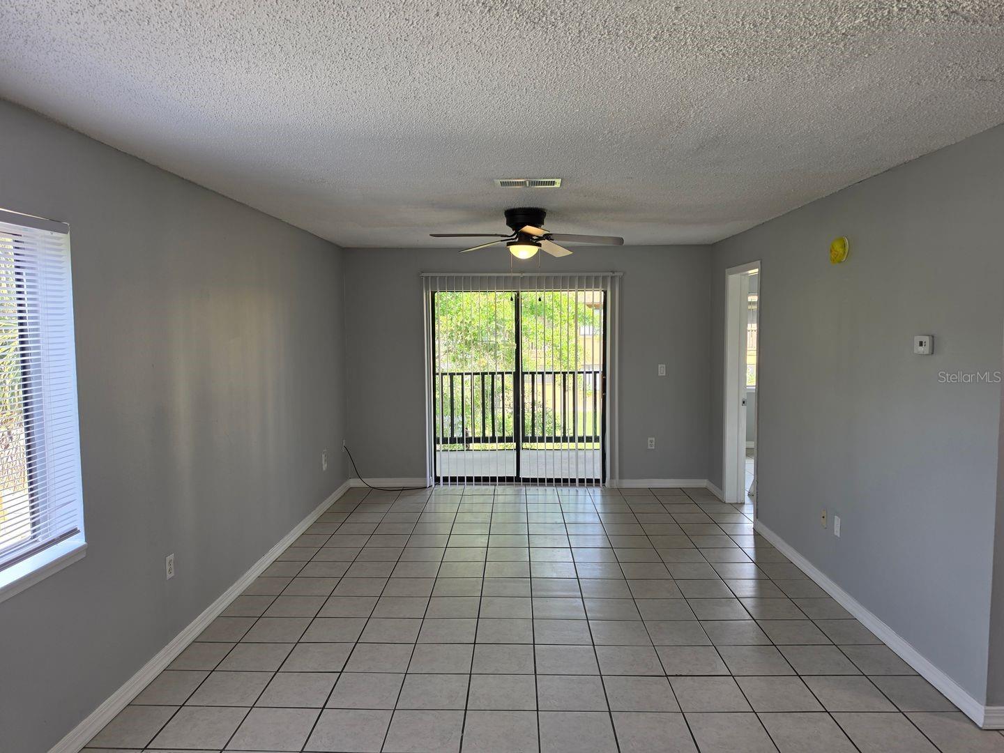 2526 S OAK AVE #A — photo 3
