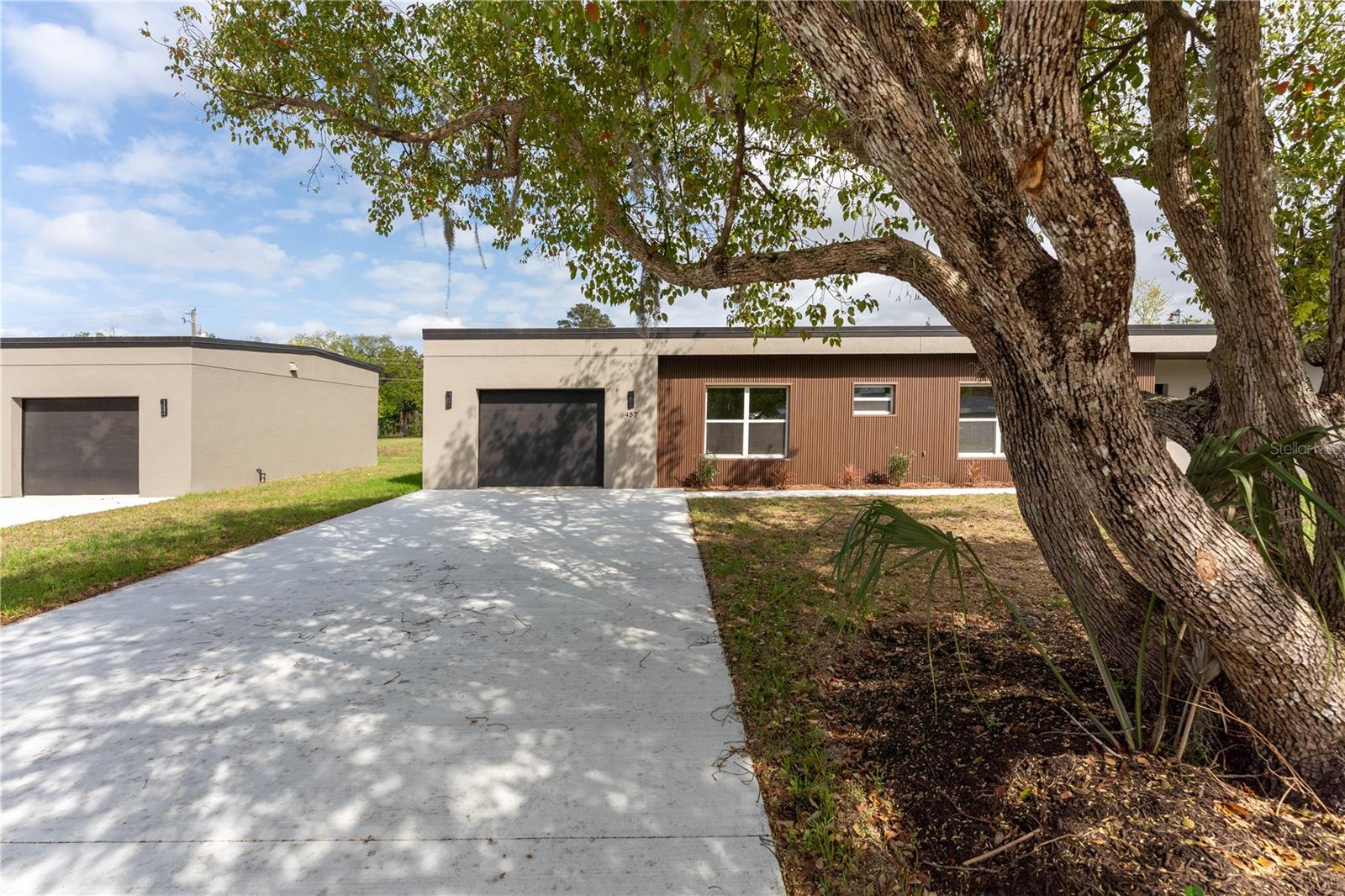 457 RIVERVIEW AVE — photo 2