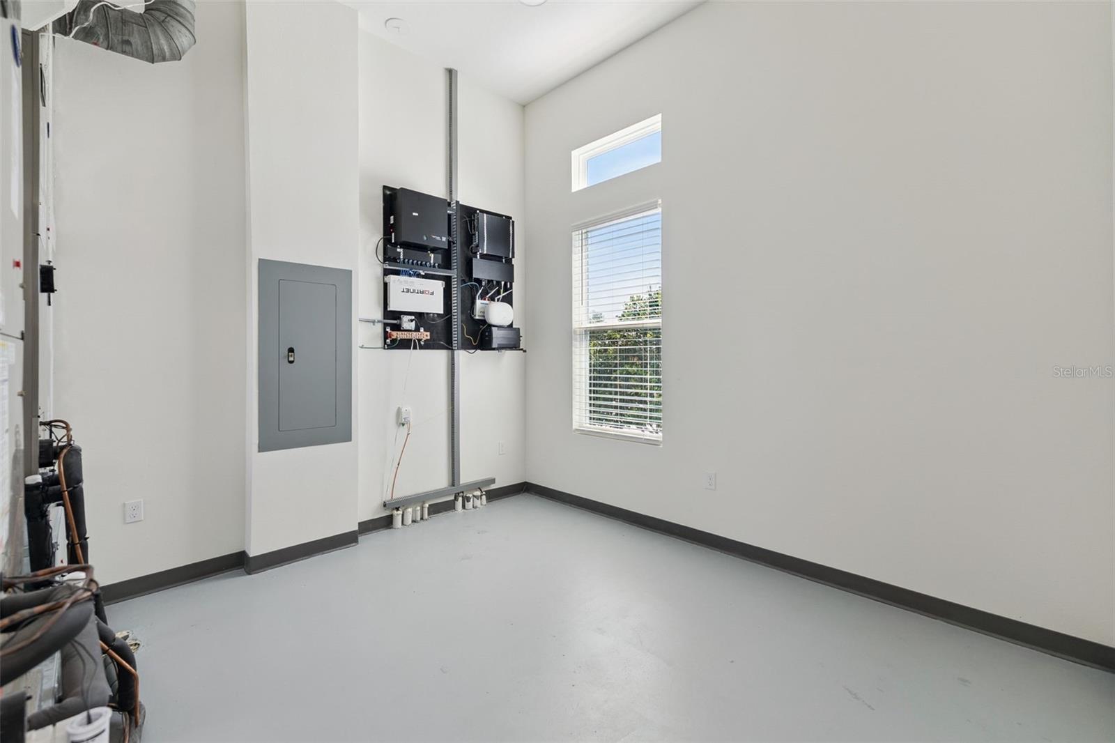 1640 HOUMAS ST — photo 12