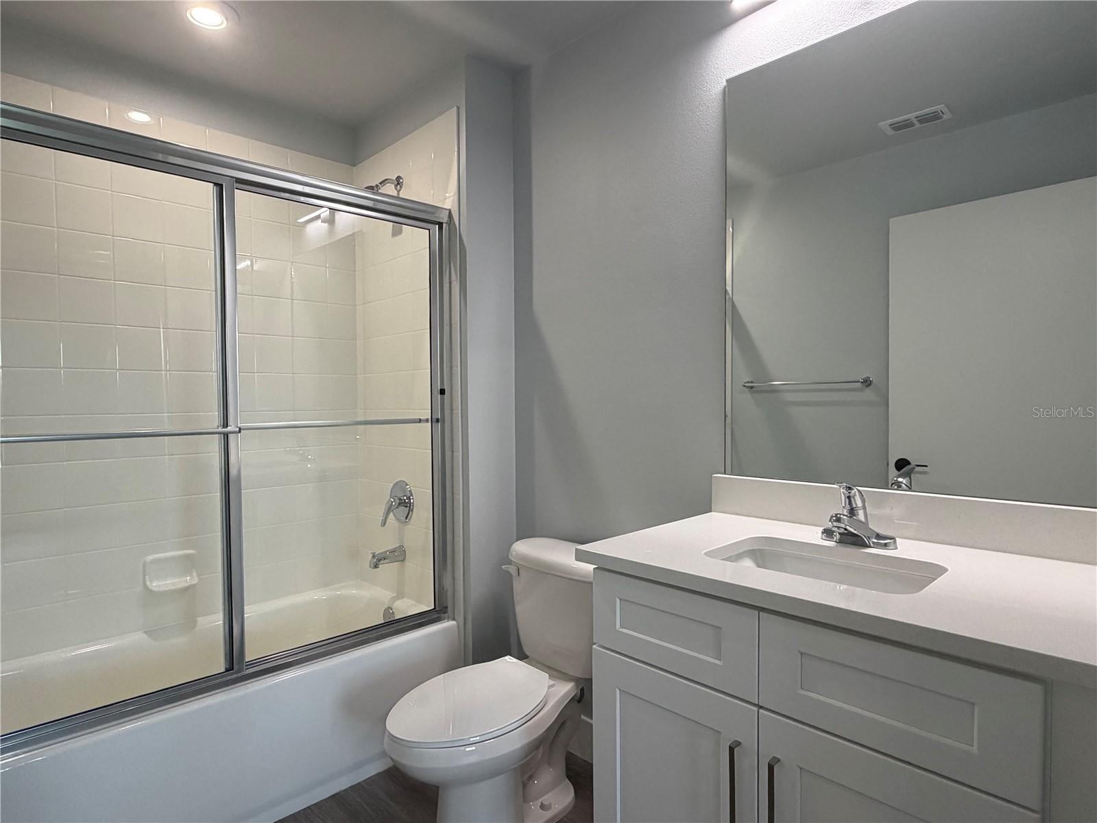 2240 FLORIDA DR #203 — photo 9