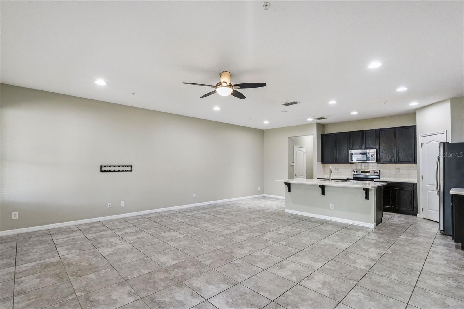 618 MERRY BROOK CIR — photo 5