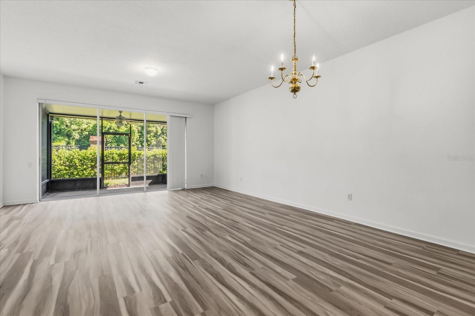 5012 HAWKSTONE DR — photo 4