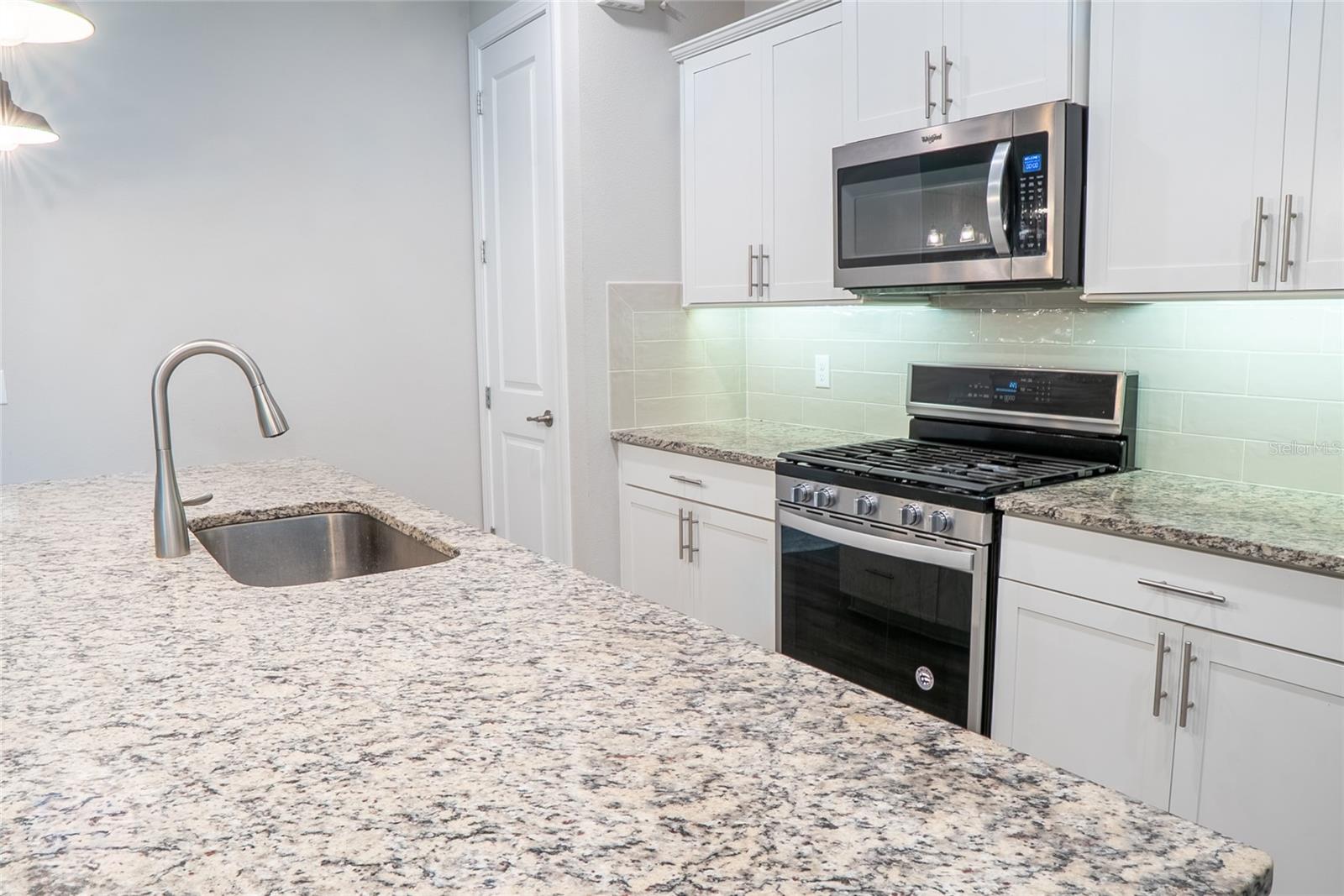 1188 PATTERSON TER — photo 12