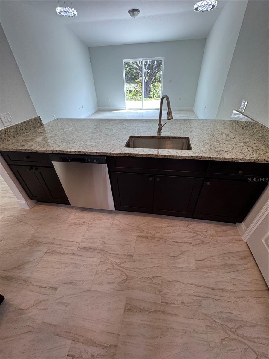 3148 N COVINGTON DR — photo 5
