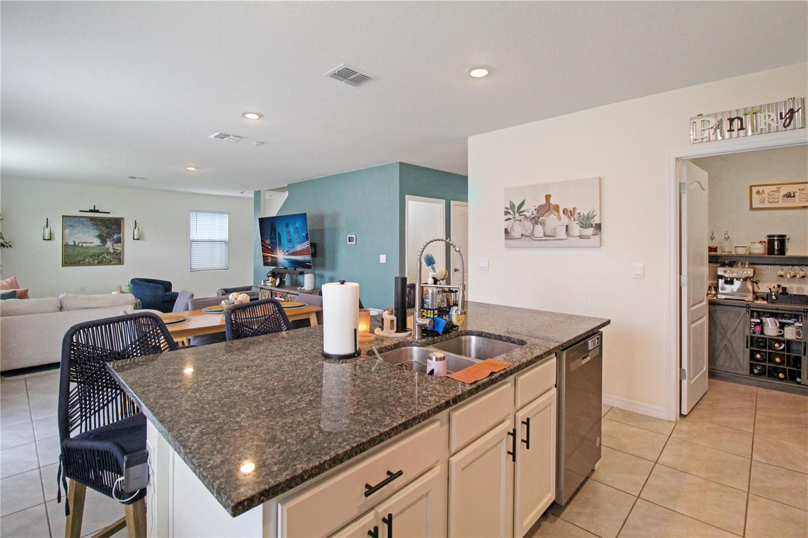 3165 EASTGROVE TER — photo 12