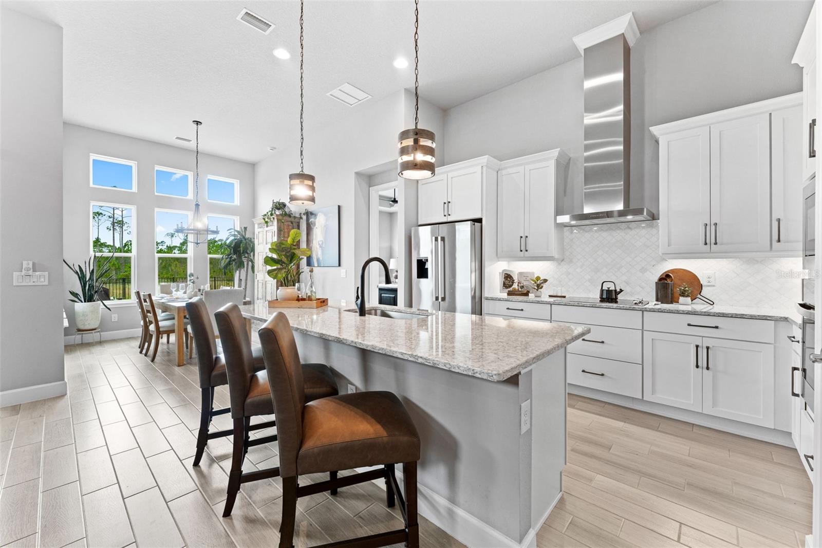 257 MOSAIC BLVD — photo 9