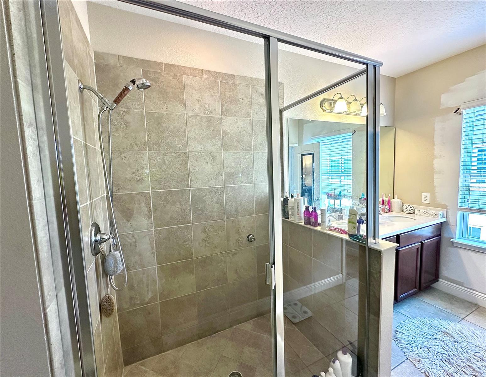 1220 LOBELIA DR — photo 12