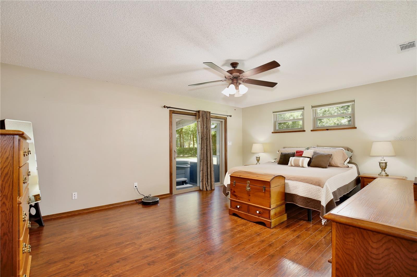 106 POLO LN — photo 9