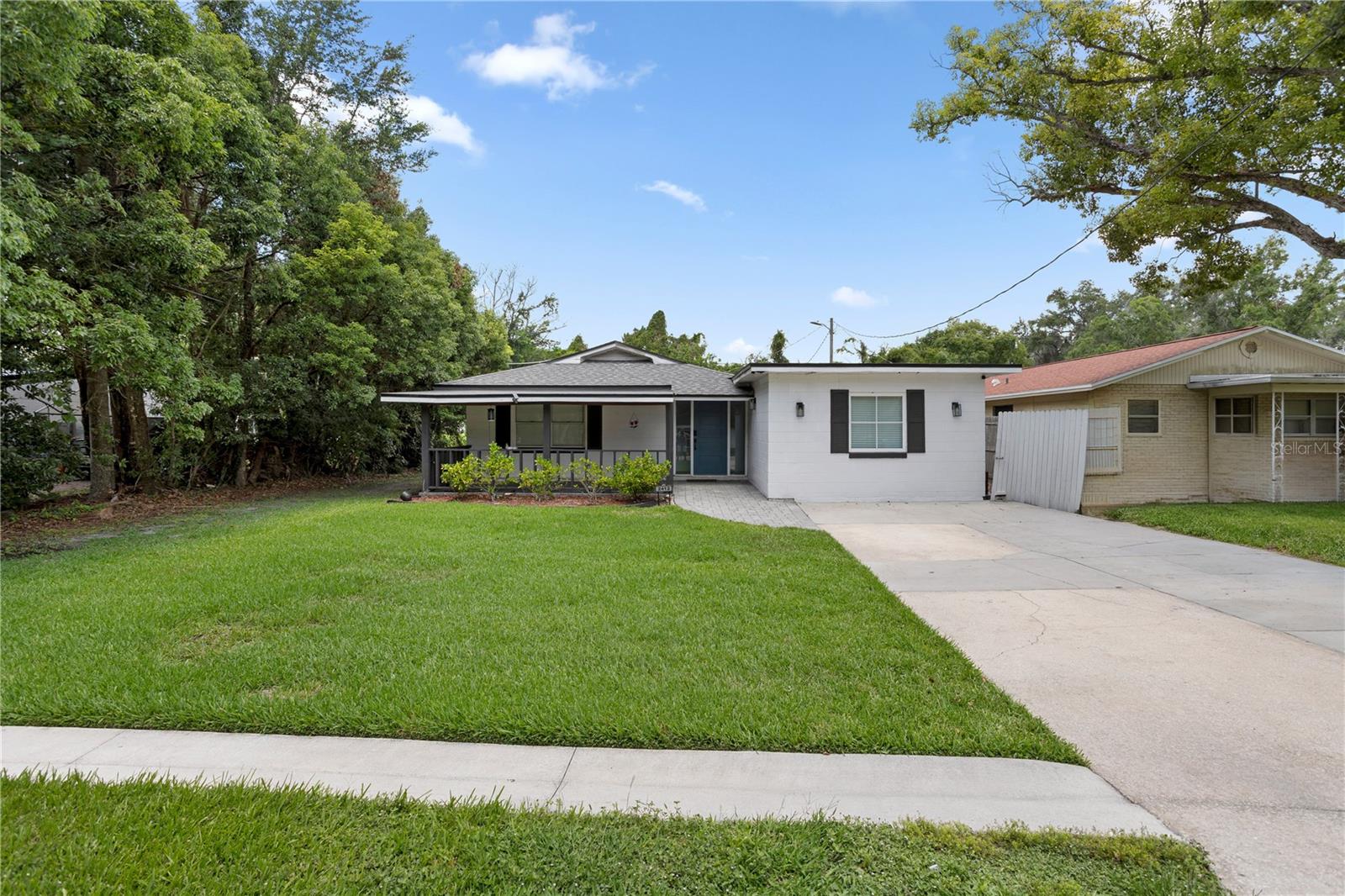 2412 GRANDVIEW AVE
