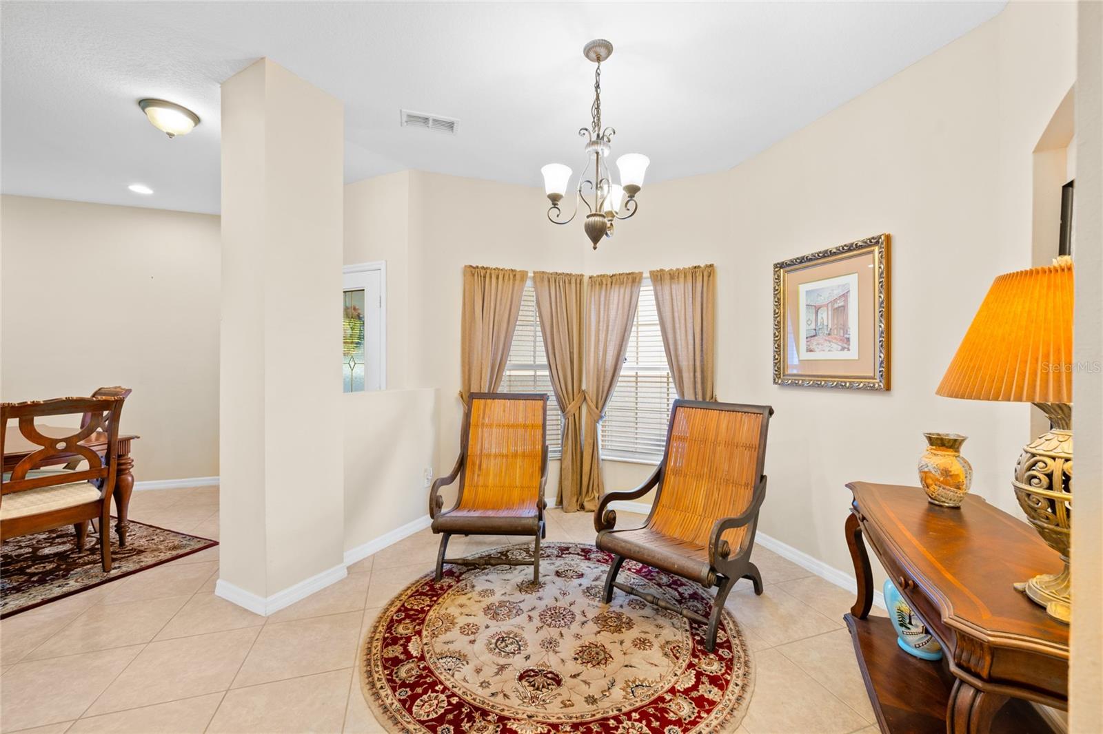 1562 TRAVERTINE TER — photo 4