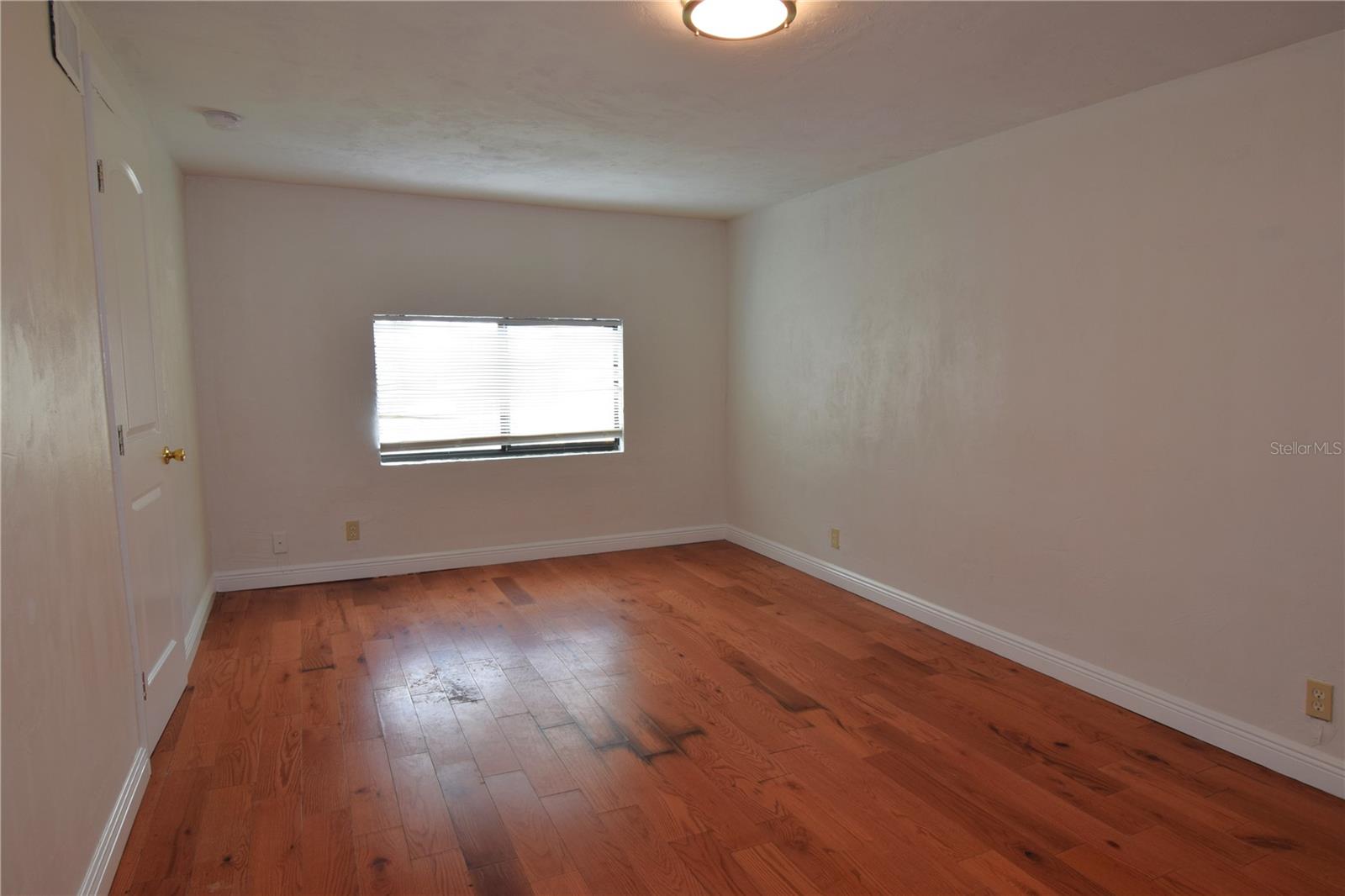 941 HARTFORD AVE — photo 5