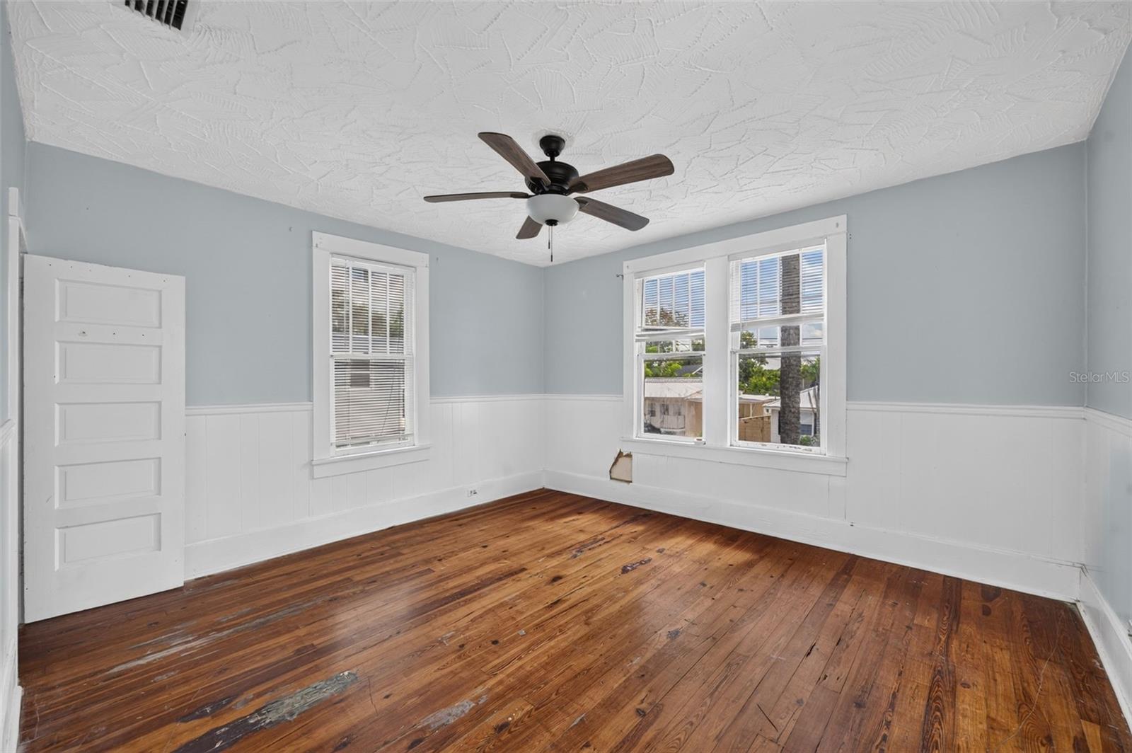 309 RUSH ST — photo 12