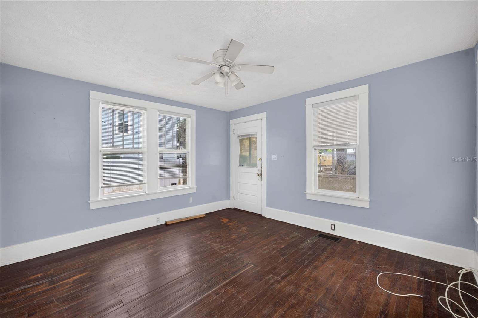 309 RUSH ST — photo 5