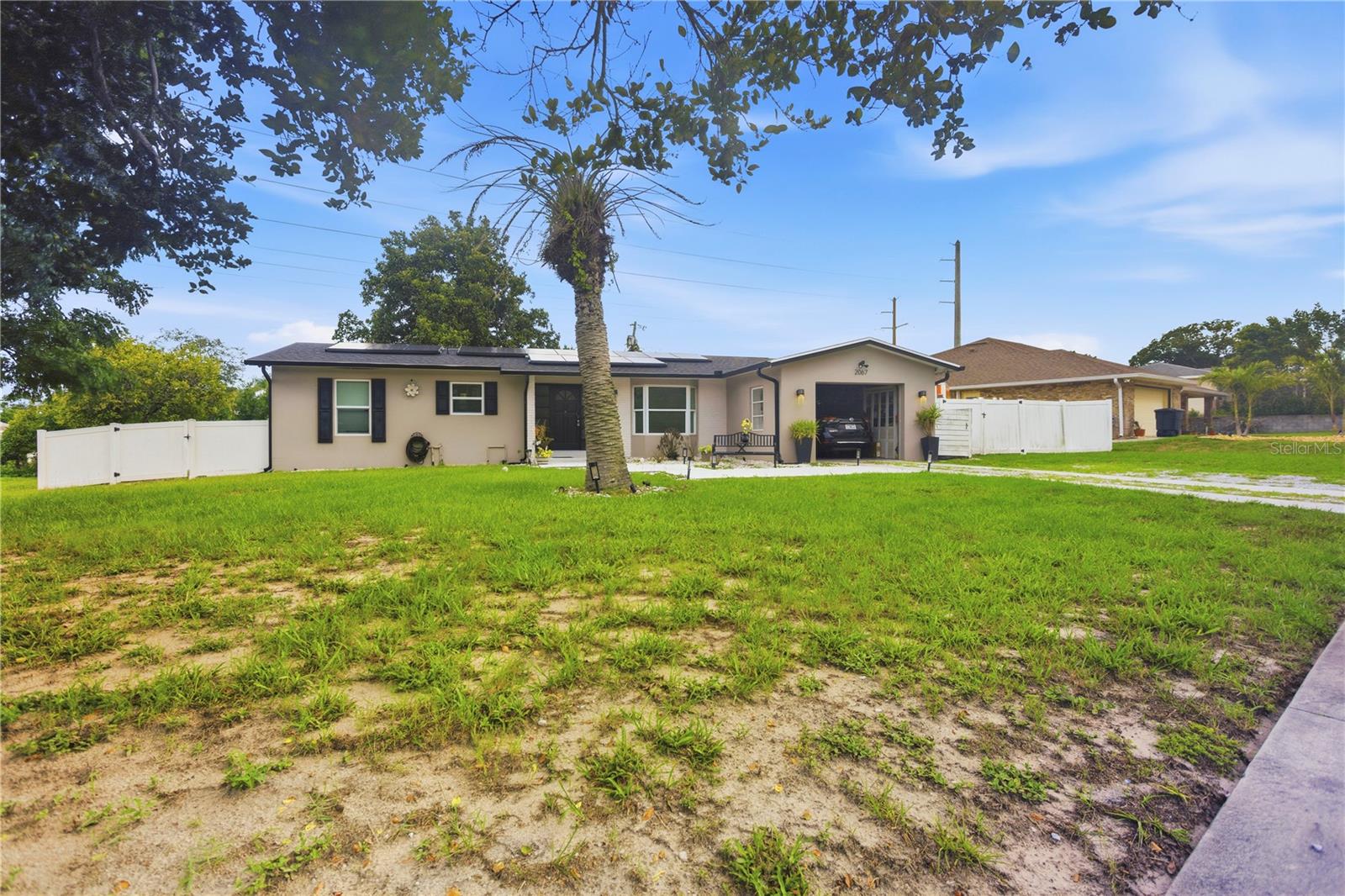 2067 E BARLINGTON DR — photo 10