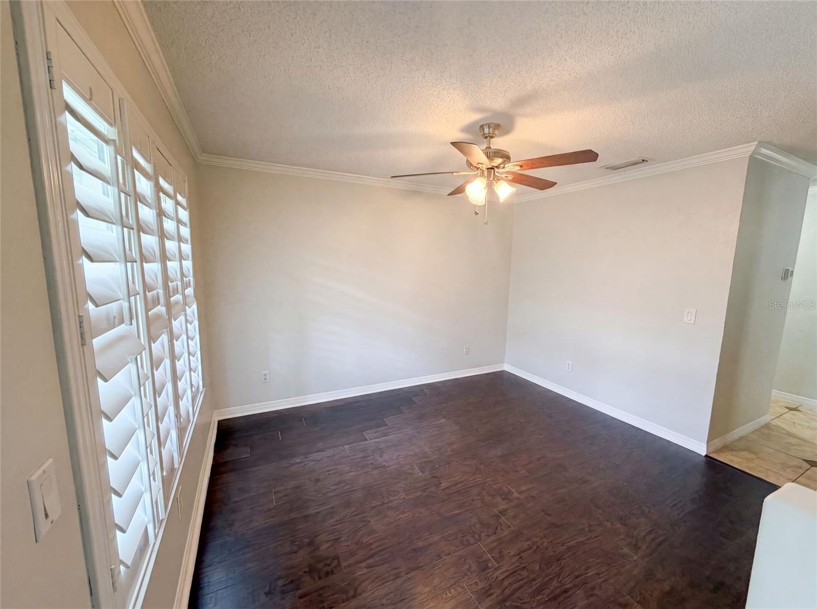 300 SPRUCEWOOD RD — photo 8