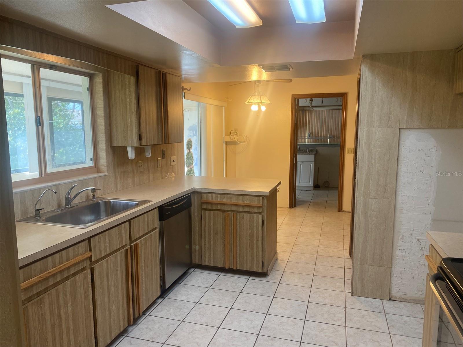 1101 STILLWATER AVE — photo 9