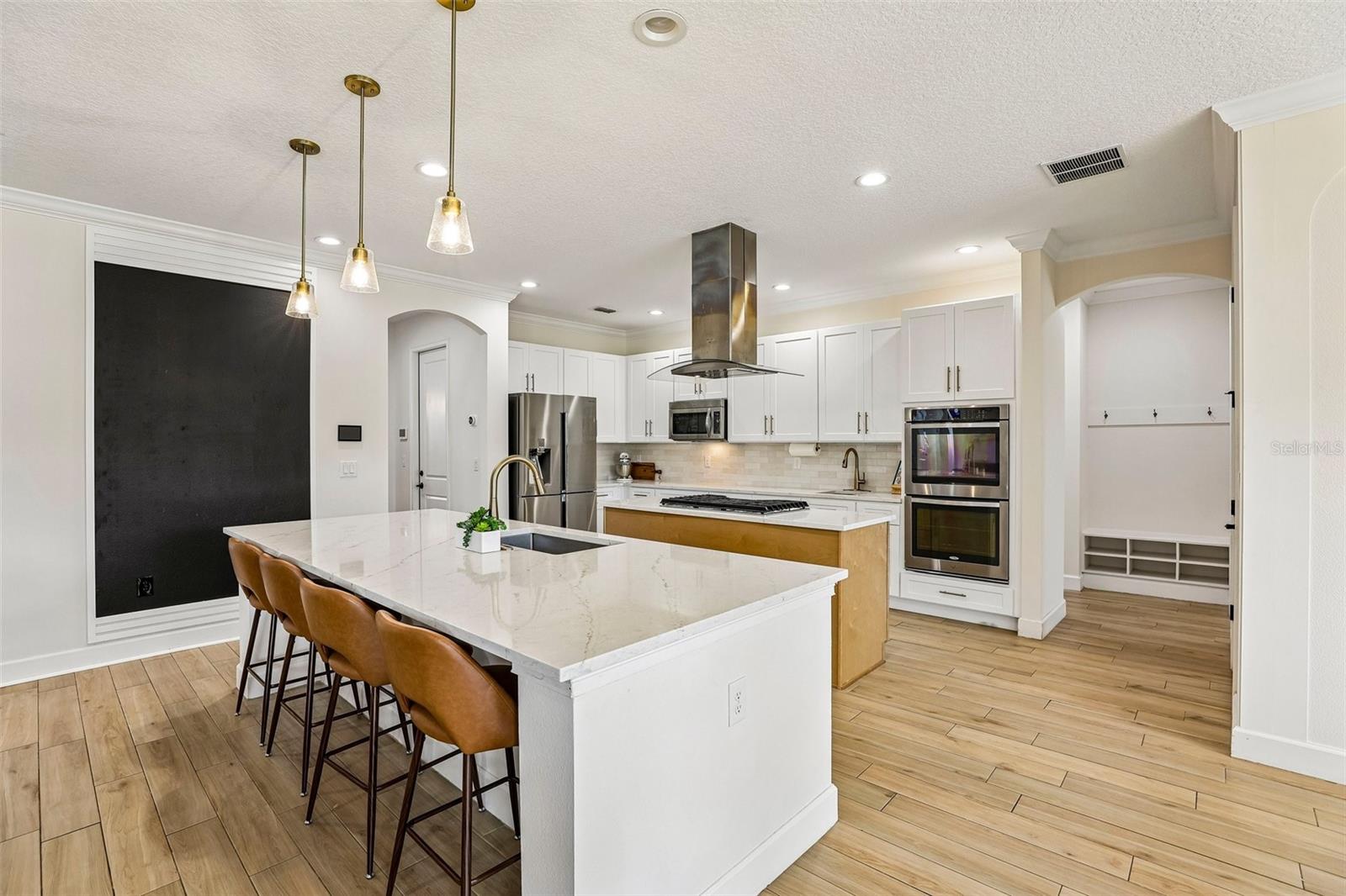 5785 SAYBROOK CIR — photo 8