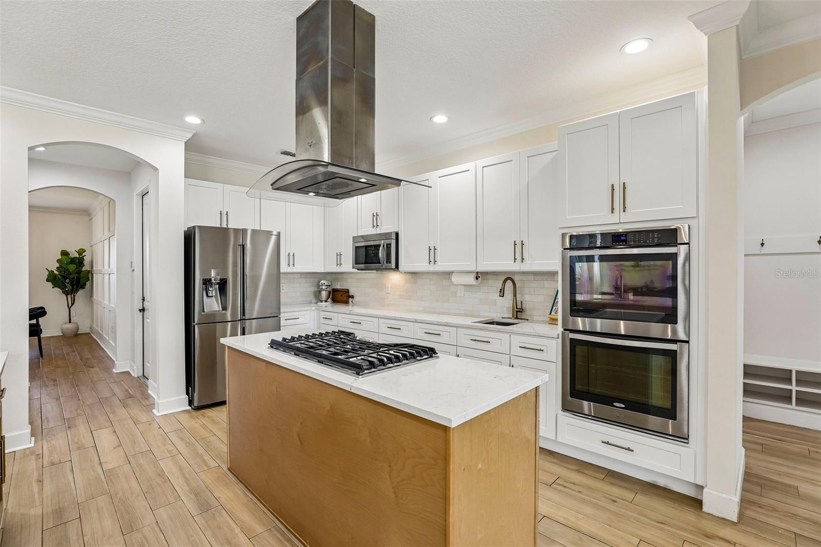 5785 SAYBROOK CIR — photo 10
