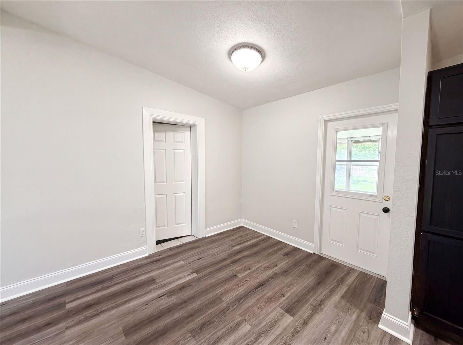 1502 DAROCA DR — photo 7