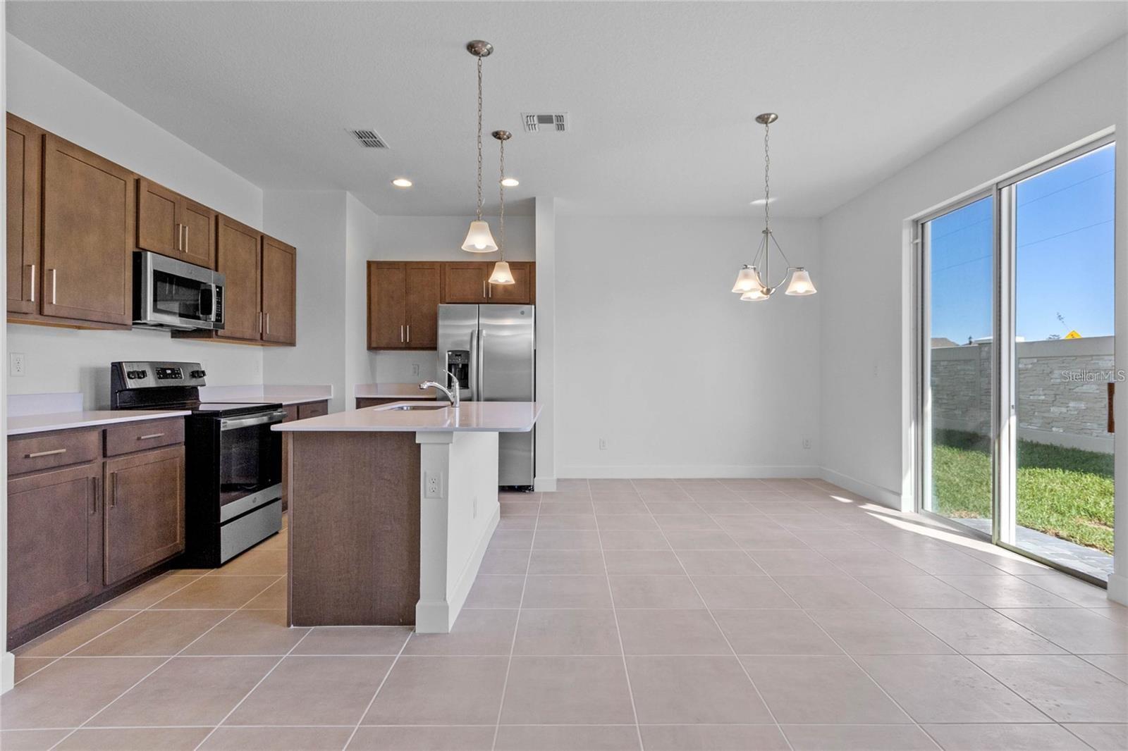 1345 CAPTIVA CV — photo 7